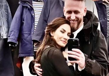 Lásku už dávají na odiv světu: Eva Decastelo a Tomáš Třeštík se k sobě tulili jako dvě hrdličky