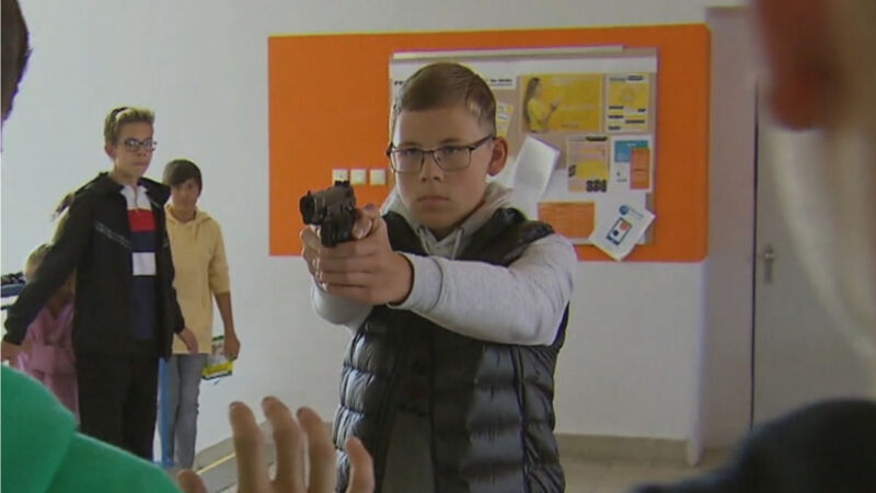 Drama v Ulici: Šikanovaný Šimon si přinese do školy zbraň a rozhodne se vše ukončit