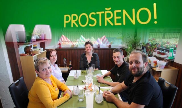 Prostřeno z Vysočiny: Spálená kachna, vodka do těsta, ostré nože i utajená taktika