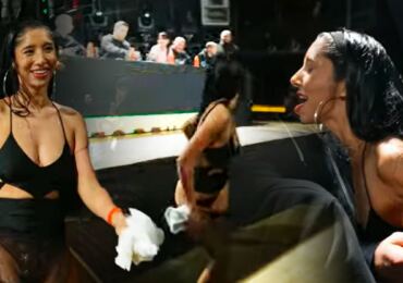 Šílená tiskovka Clash of the Stars: Mokrá Nikola Lauberová ukázala úplně vše, vyvedla ji ochranka