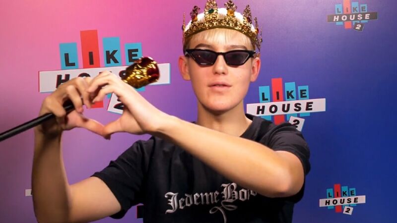 Drásající výlev Tadeáše Kuběnky: Jsem hlupák z Havířova převlečený za Paris Hilton z Beverly Hills